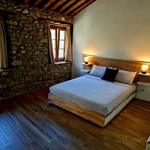 Agriturismo Il Castello Alloggio per agriturismo Borgo a Mozzano